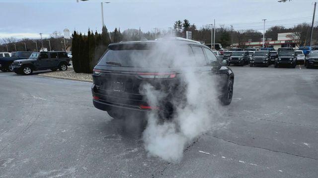 new 2025 Jeep Grand Cherokee car, priced at $42,634