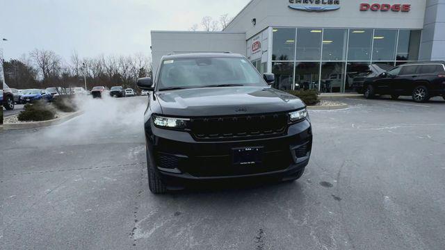 new 2025 Jeep Grand Cherokee car, priced at $42,634