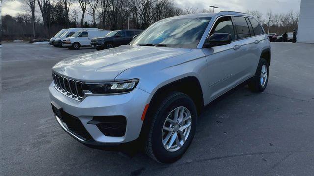 new 2025 Jeep Grand Cherokee car, priced at $40,151