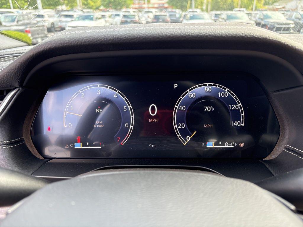 new 2025 Jeep Grand Cherokee car, priced at $45,390