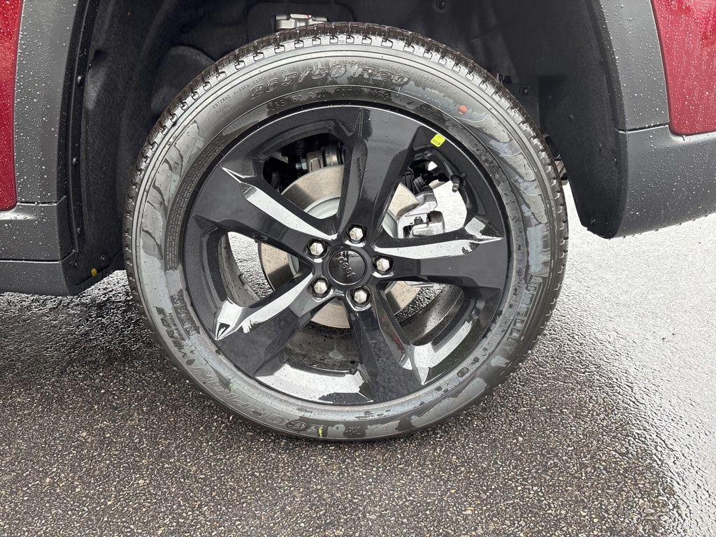 new 2025 Jeep Grand Cherokee car, priced at $48,957