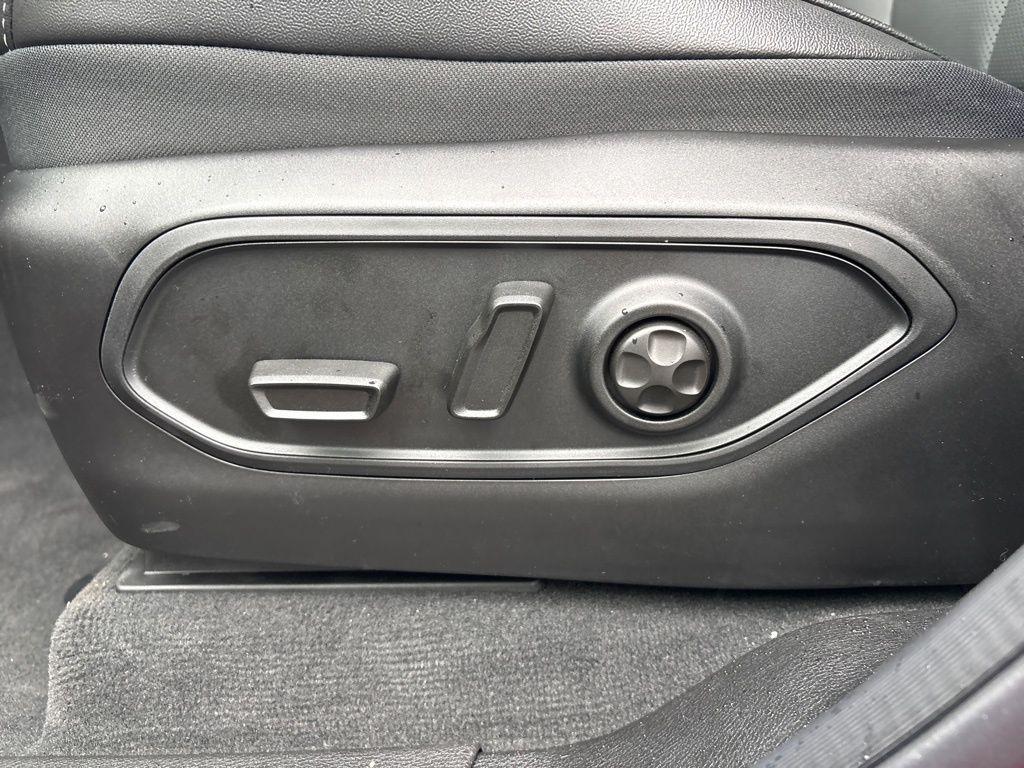 new 2025 Jeep Grand Cherokee car, priced at $48,957