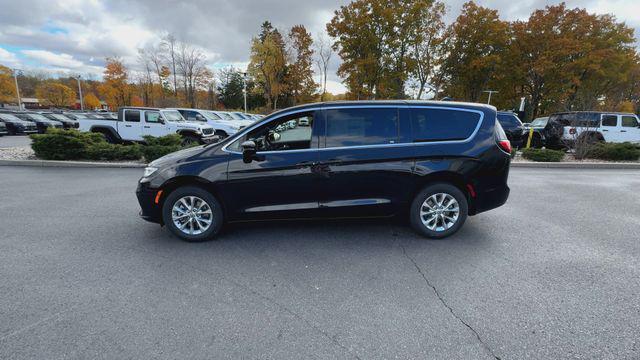 new 2025 Chrysler Pacifica car, priced at $43,483