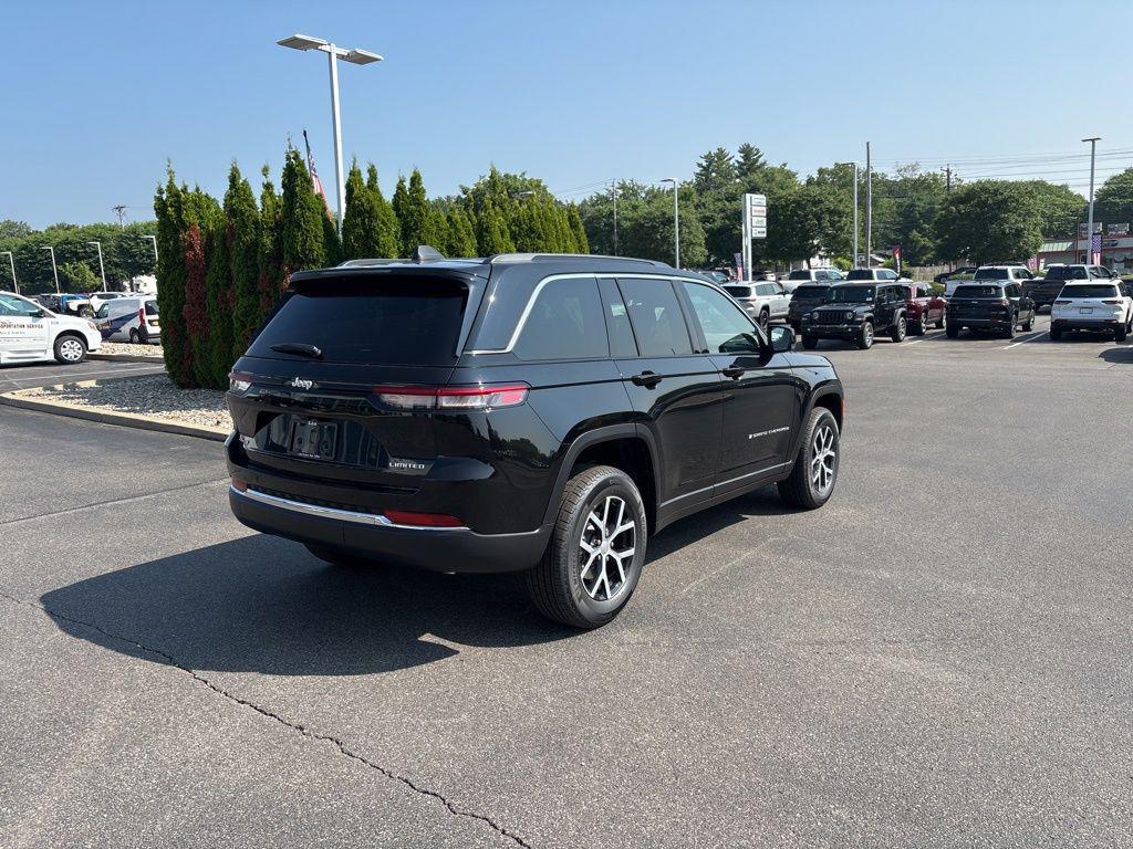new 2025 Jeep Grand Cherokee car, priced at $46,760