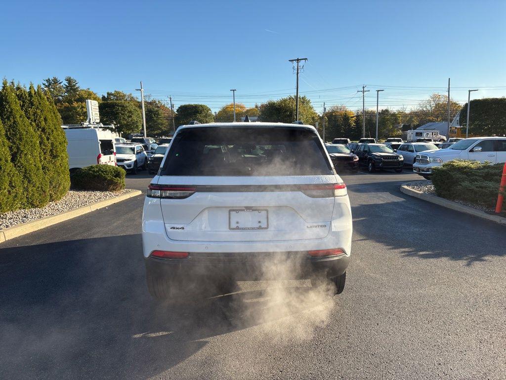 new 2025 Jeep Grand Cherokee car, priced at $48,410