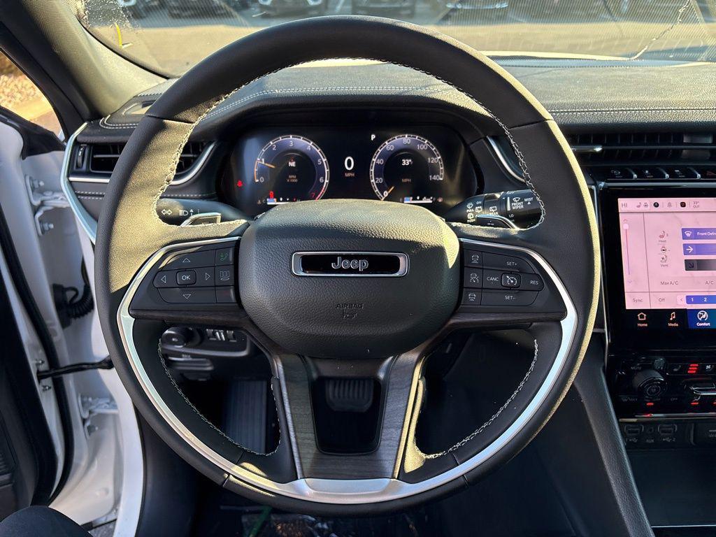 new 2025 Jeep Grand Cherokee car, priced at $48,410