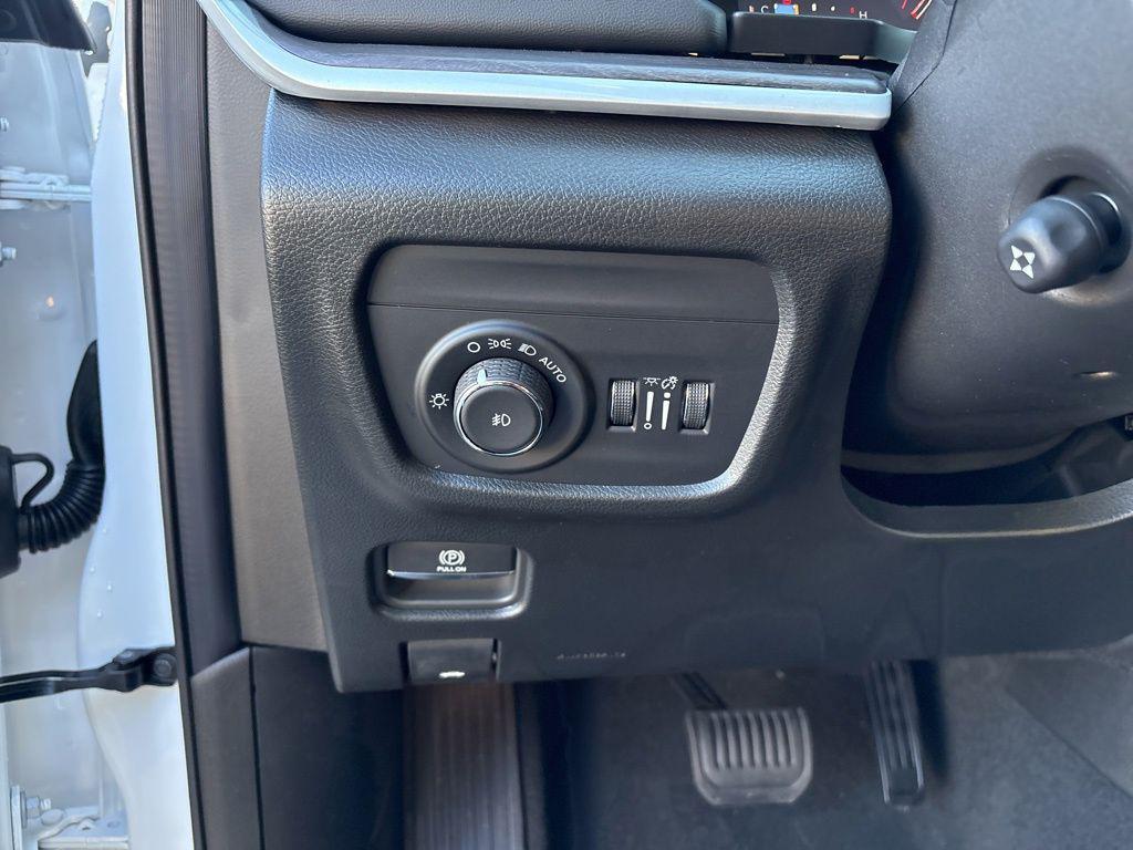 new 2025 Jeep Grand Cherokee car, priced at $48,410