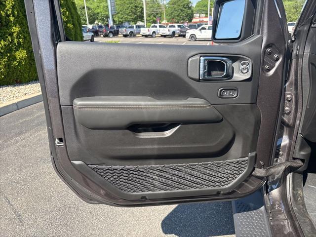 new 2025 Jeep Wrangler car, priced at $53,136