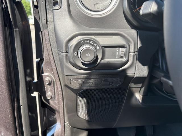 new 2025 Jeep Wrangler car, priced at $53,136