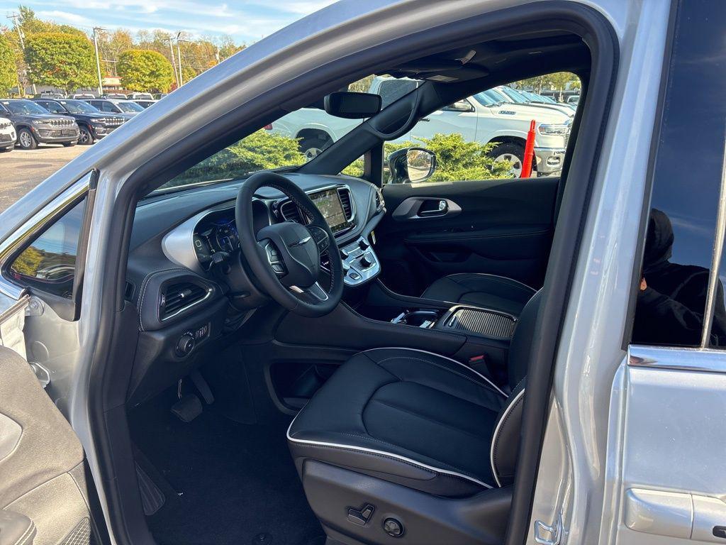 new 2026 Chrysler Pacifica car, priced at $51,141