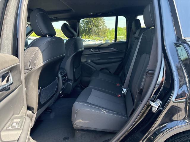new 2025 Jeep Grand Cherokee car, priced at $41,553
