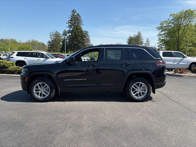 new 2025 Jeep Grand Cherokee car, priced at $41,553