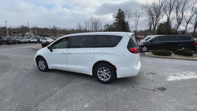 new 2025 Chrysler Pacifica car, priced at $38,496