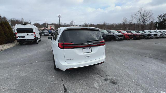 new 2025 Chrysler Pacifica car, priced at $38,496