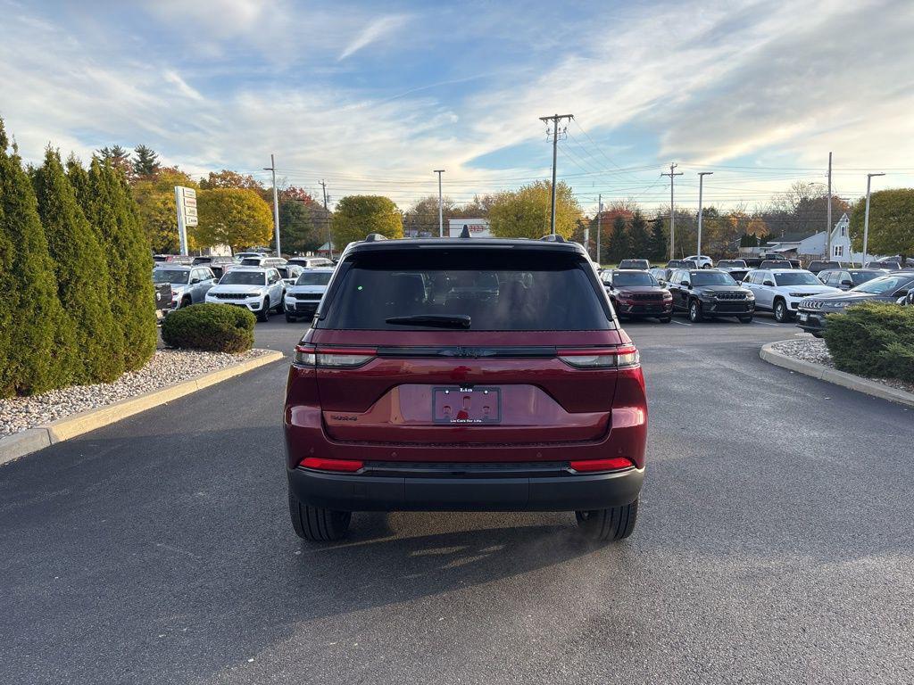 new 2025 Jeep Grand Cherokee car, priced at $50,948