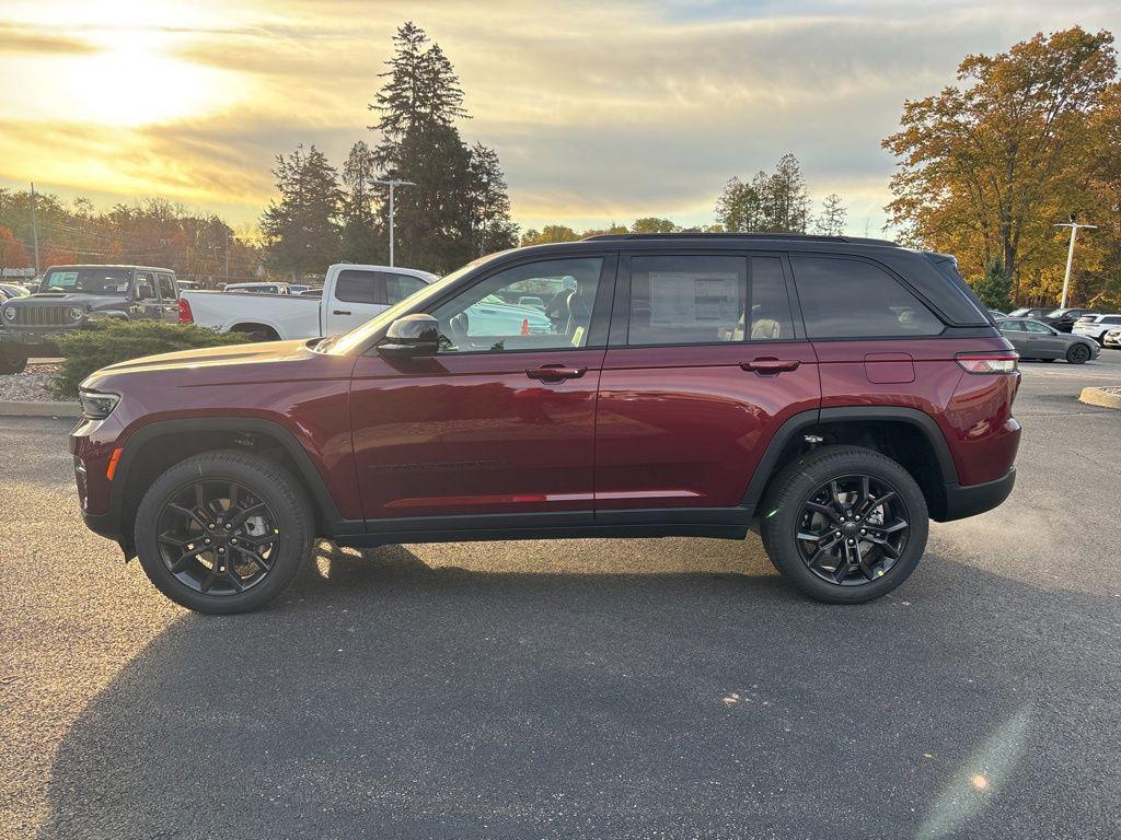 new 2025 Jeep Grand Cherokee car, priced at $50,948