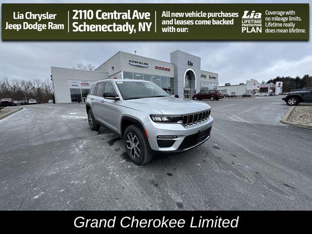 new 2025 Jeep Grand Cherokee car, priced at $44,795