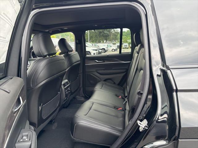 new 2025 Jeep Grand Cherokee car, priced at $48,792
