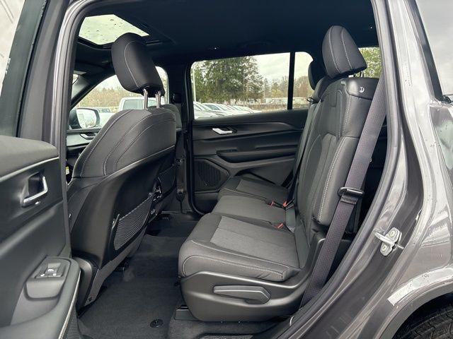 new 2025 Jeep Grand Cherokee L car, priced at $43,246