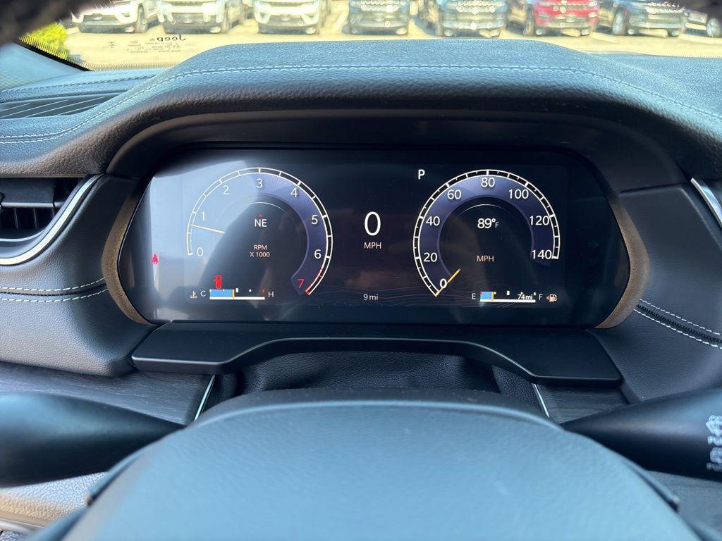 new 2025 Jeep Grand Cherokee car, priced at $50,612