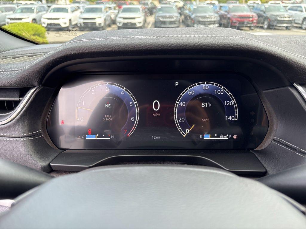 new 2025 Jeep Grand Cherokee car, priced at $51,184