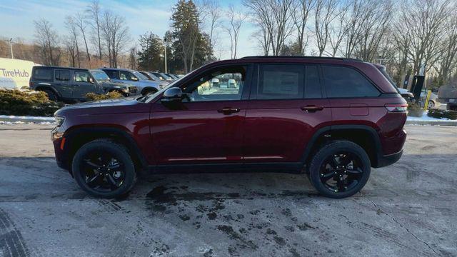 new 2025 Jeep Grand Cherokee car, priced at $49,632