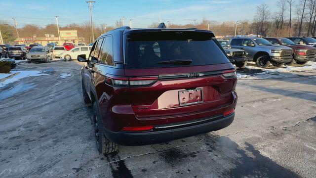 new 2025 Jeep Grand Cherokee car, priced at $49,632