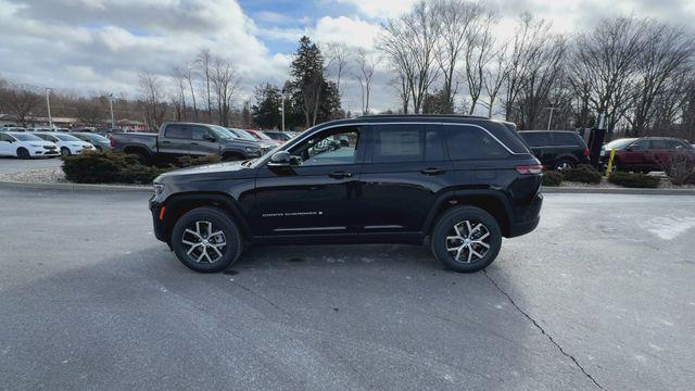 new 2025 Jeep Grand Cherokee car, priced at $50,235