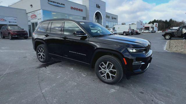 new 2025 Jeep Grand Cherokee car, priced at $44,795