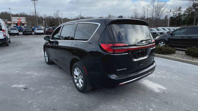 new 2025 Chrysler Pacifica car, priced at $44,925