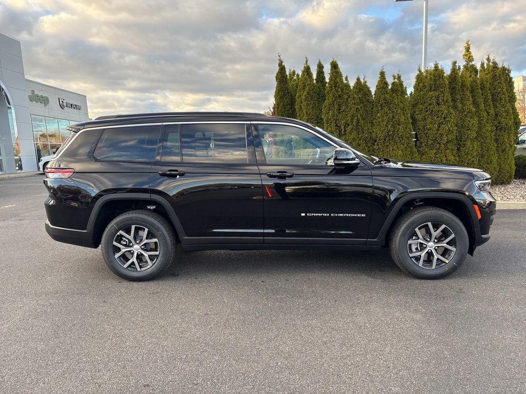 new 2025 Jeep Grand Cherokee L car, priced at $48,047