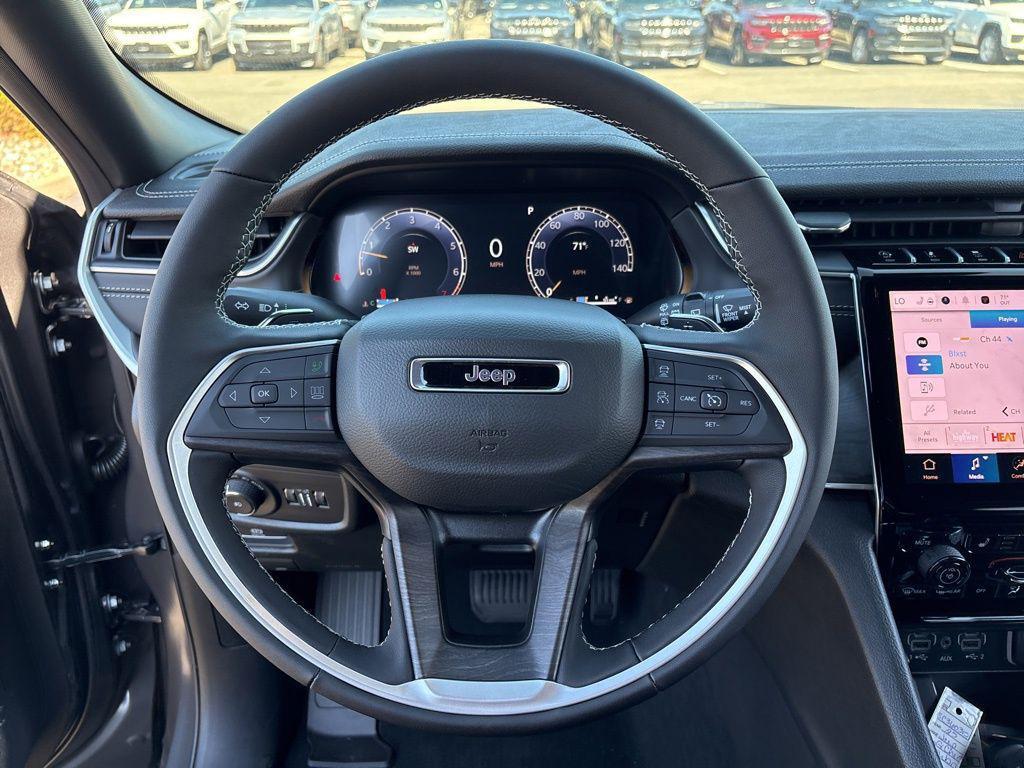 new 2025 Jeep Grand Cherokee car, priced at $45,961