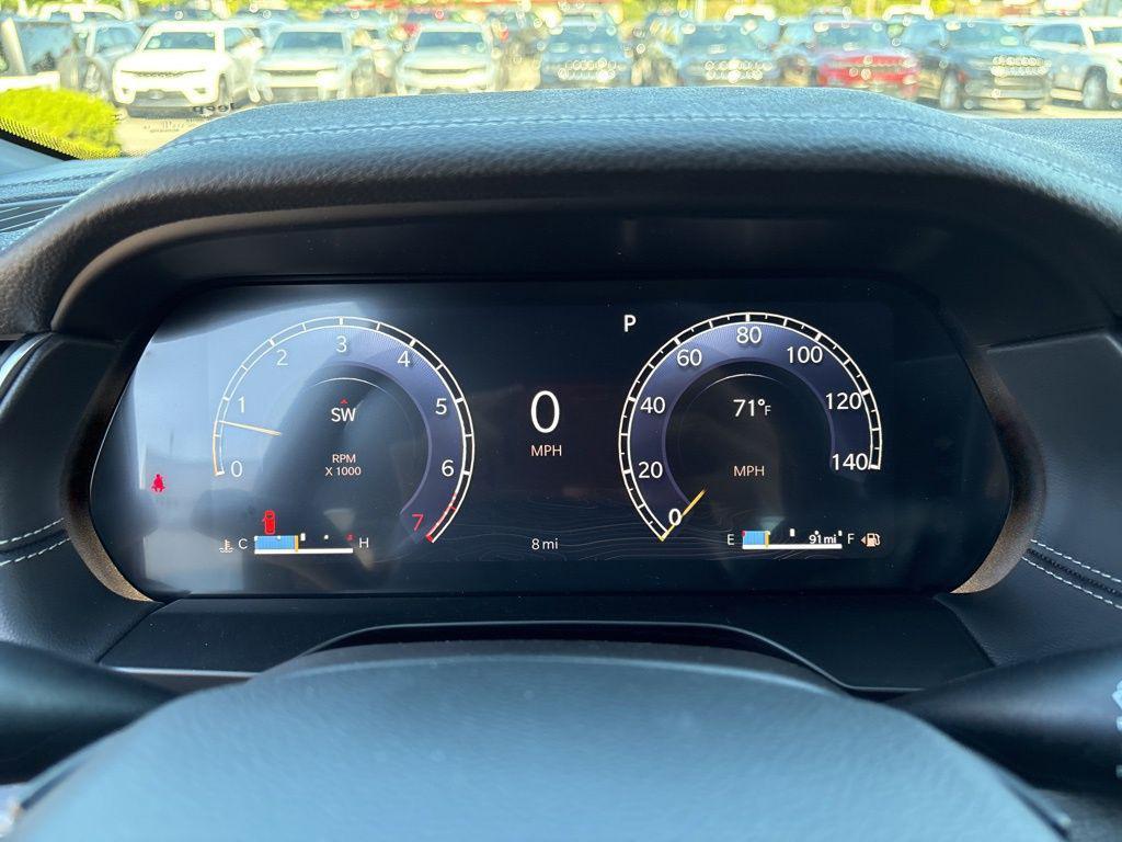 new 2025 Jeep Grand Cherokee car, priced at $45,961