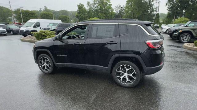 new 2024 Jeep Compass car, priced at $31,289