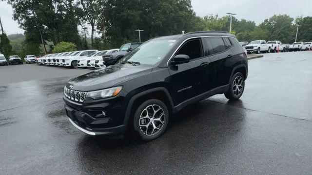 new 2024 Jeep Compass car, priced at $31,289