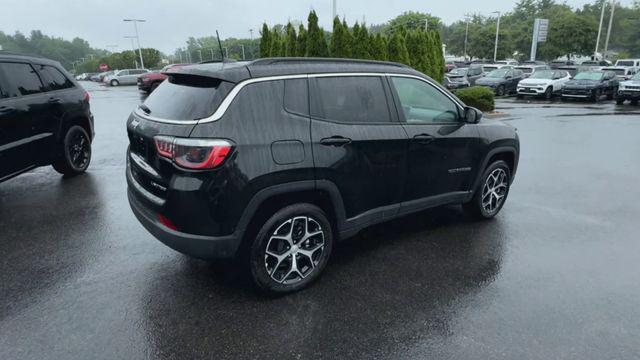 new 2024 Jeep Compass car, priced at $31,289