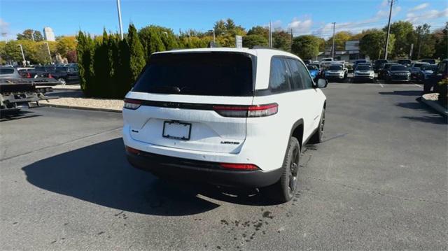 new 2025 Jeep Grand Cherokee car, priced at $46,942