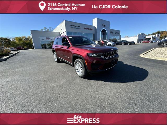 new 2025 Jeep Grand Cherokee car, priced at $40,332