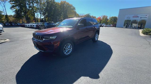 new 2025 Jeep Grand Cherokee car, priced at $40,332