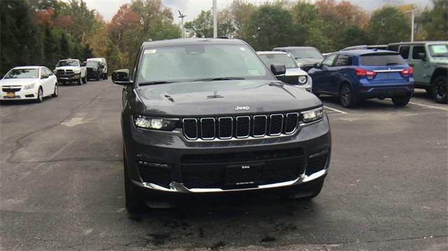 new 2024 Jeep Grand Cherokee L car, priced at $46,372