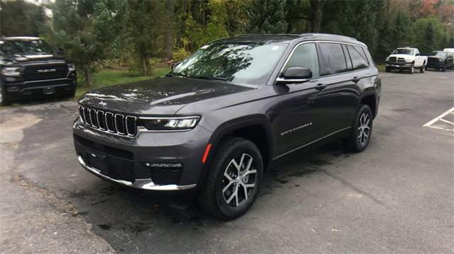 new 2024 Jeep Grand Cherokee L car, priced at $46,372