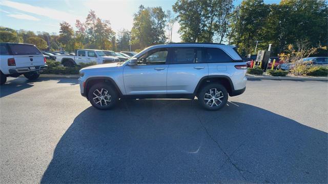 new 2025 Jeep Grand Cherokee car, priced at $47,316