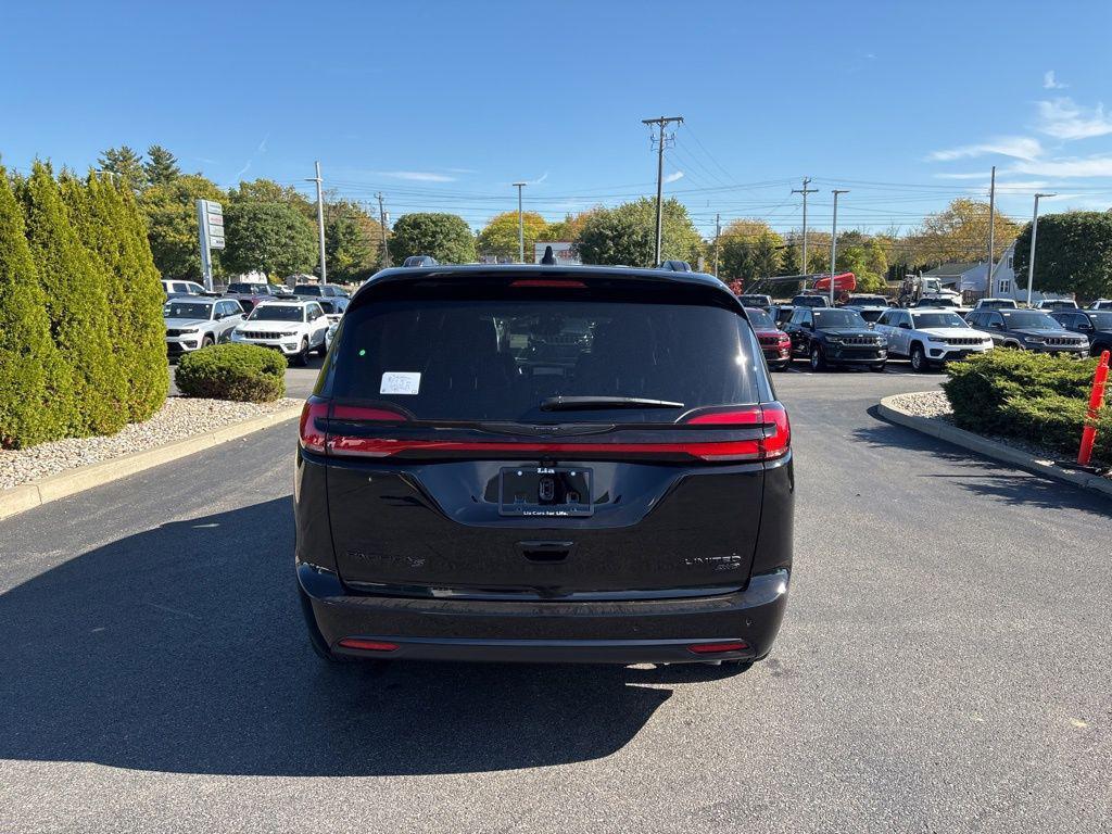 new 2026 Chrysler Pacifica car, priced at $52,725