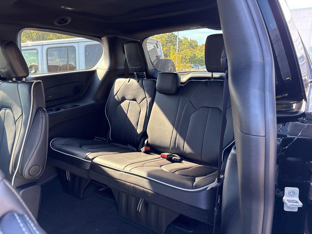 new 2026 Chrysler Pacifica car, priced at $52,725