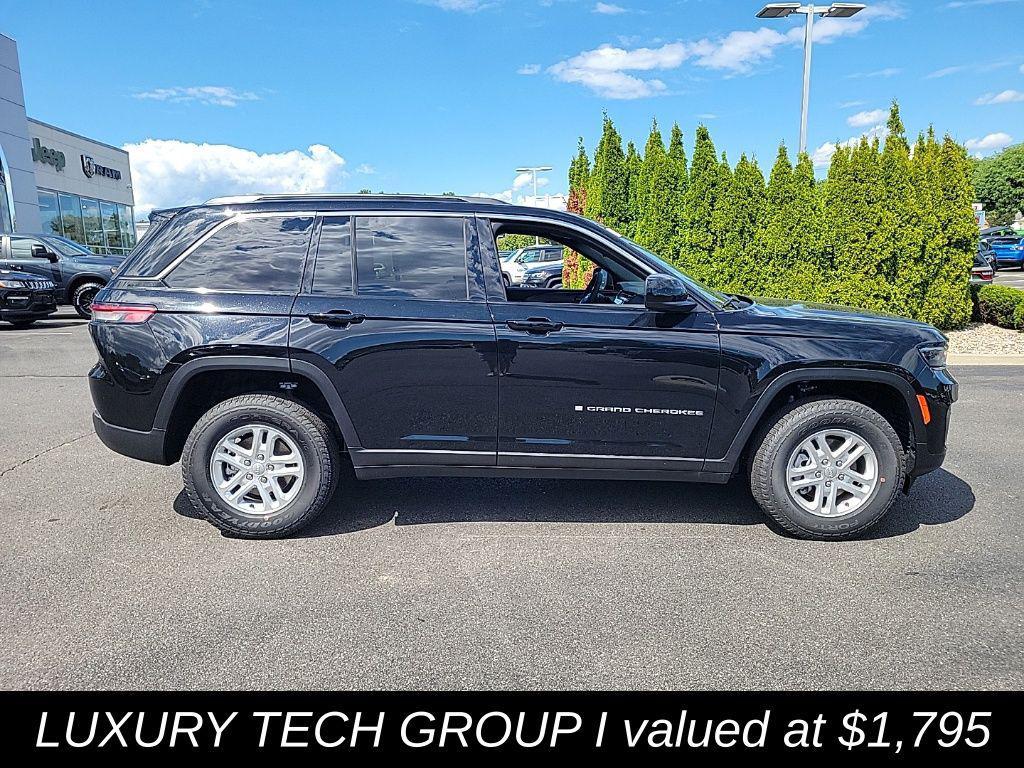 new 2025 Jeep Grand Cherokee car, priced at $37,433