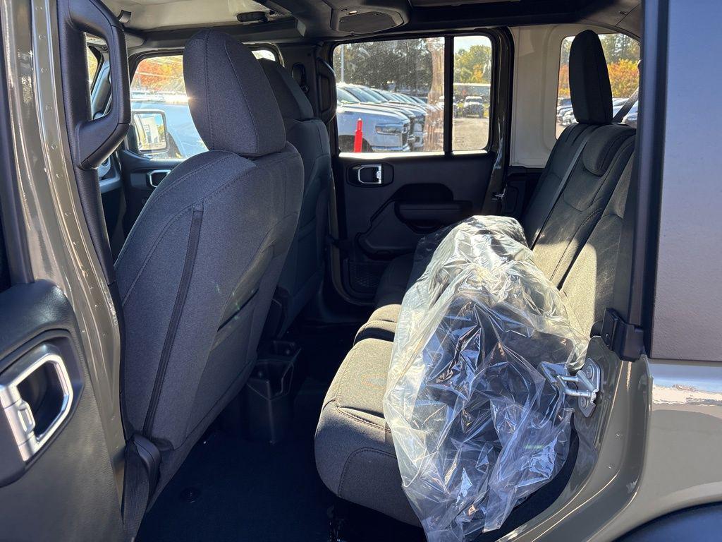 new 2026 Jeep Wrangler car, priced at $48,683