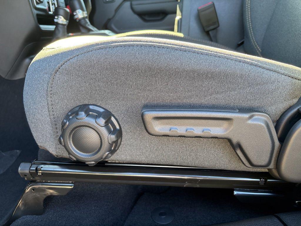 new 2026 Jeep Wrangler car, priced at $48,683