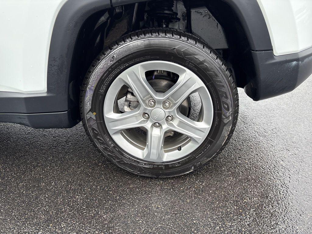 used 2024 Jeep Compass car, priced at $19,000