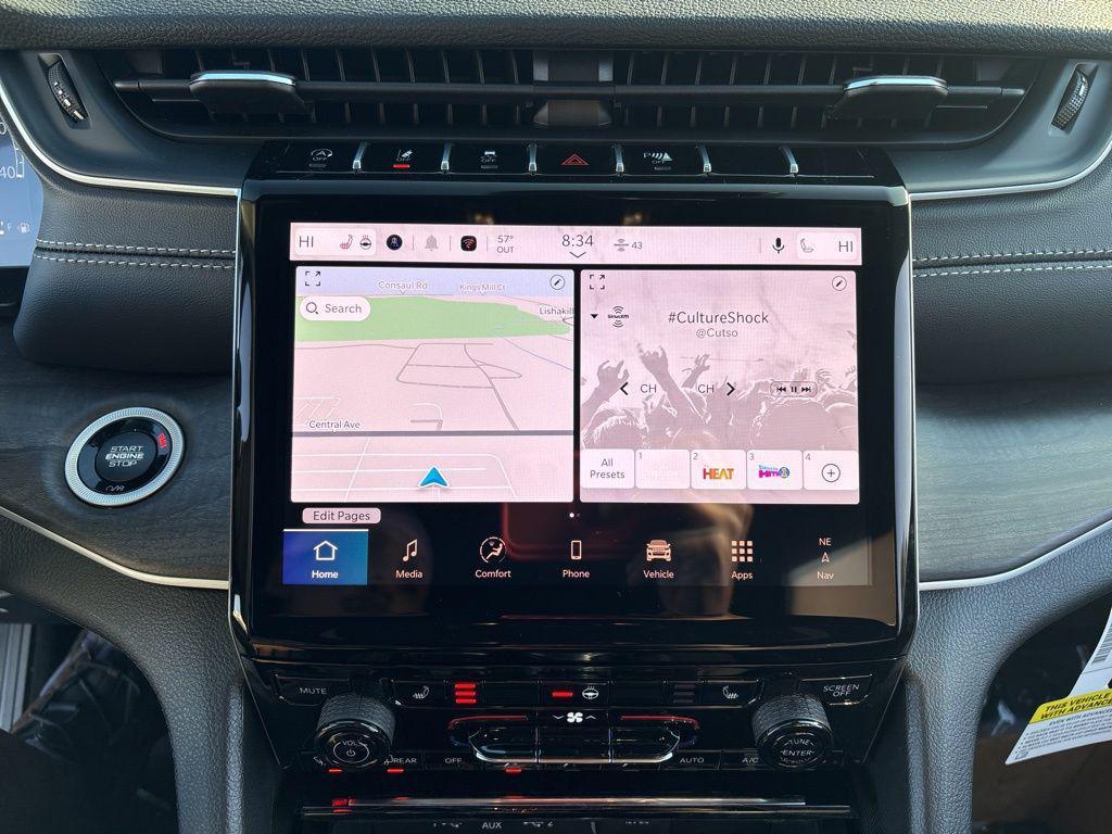 new 2025 Jeep Grand Cherokee car, priced at $44,875