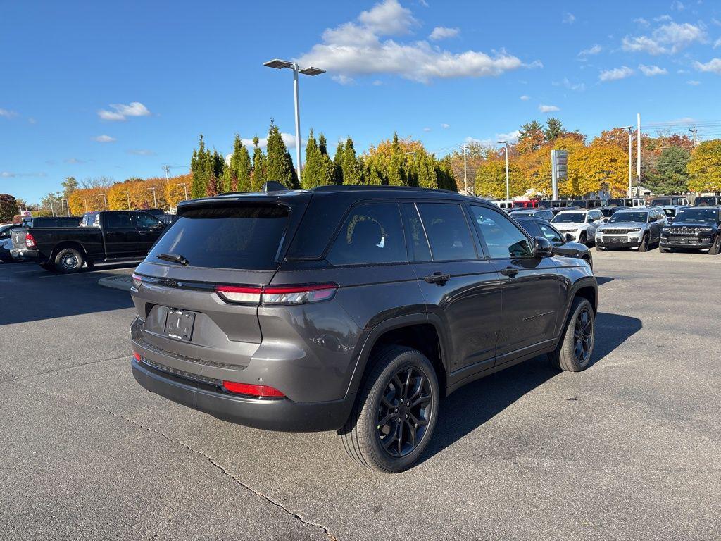 new 2025 Jeep Grand Cherokee car, priced at $50,948